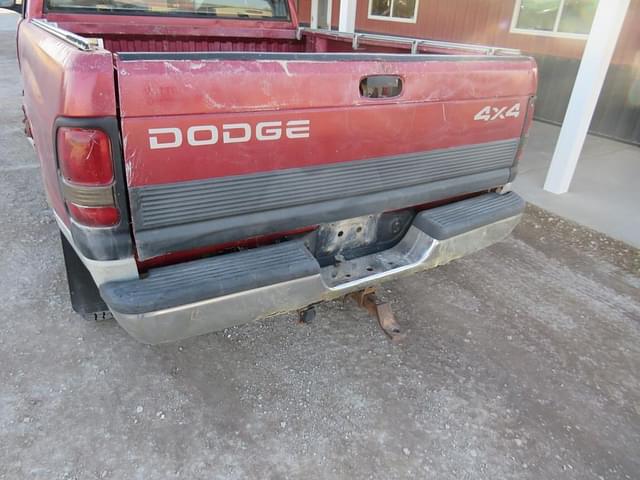 Image of Dodge Ram 1500 equipment image 4