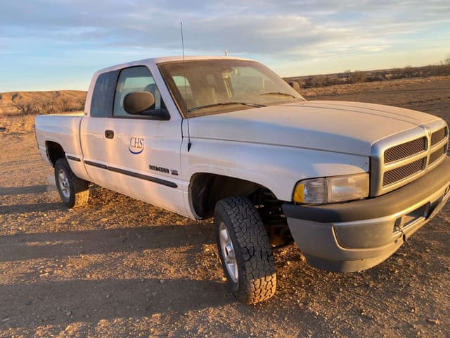 Image of Dodge Ram 1500 equipment image 2