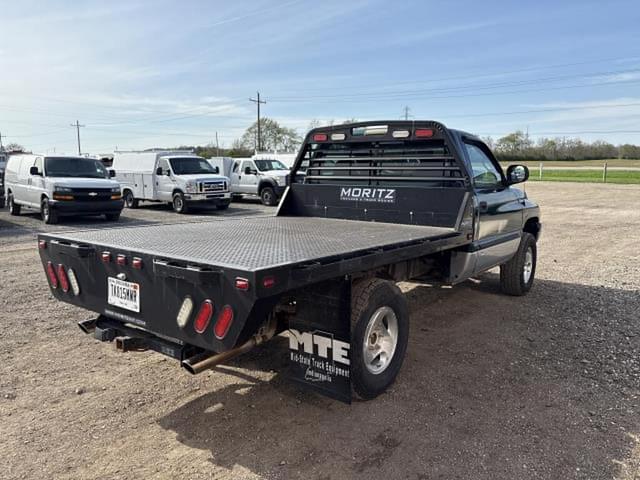 Image of Dodge Ram 1500 equipment image 3