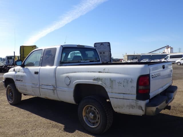 Image of Dodge Ram 1500 equipment image 3