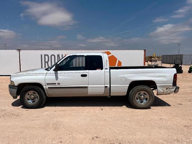 Image of Dodge Ram 1500 equipment image 1