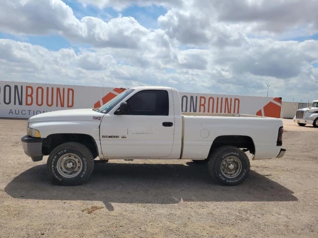 Image of Dodge Ram 1500 equipment image 1