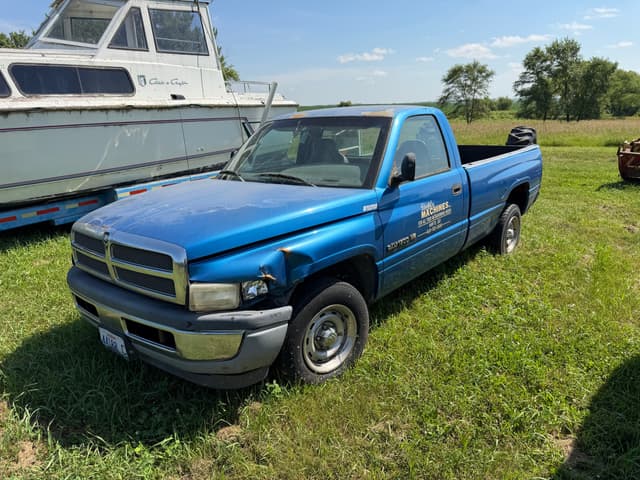 Image of Dodge Ram 1500 equipment image 1