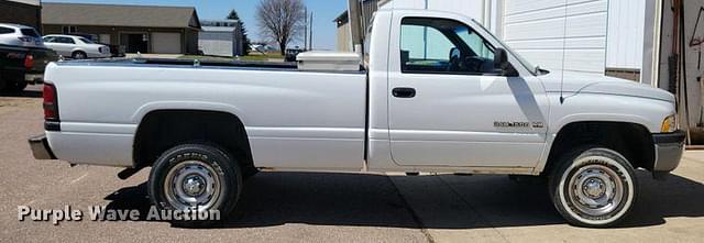 Image of Dodge Ram 1500 equipment image 3