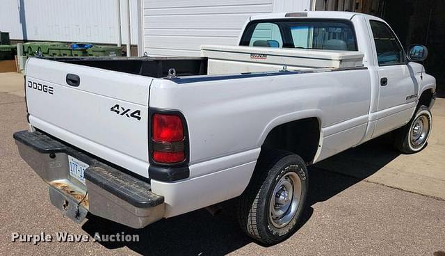 Image of Dodge Ram 1500 equipment image 4