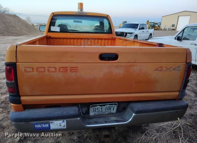 Image of Dodge Ram 1500 equipment image 4