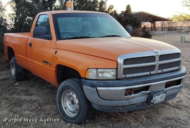 Image of Dodge Ram 1500 equipment image 2