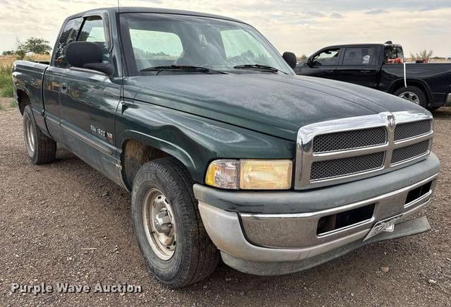 Image of Dodge Ram 1500 equipment image 2