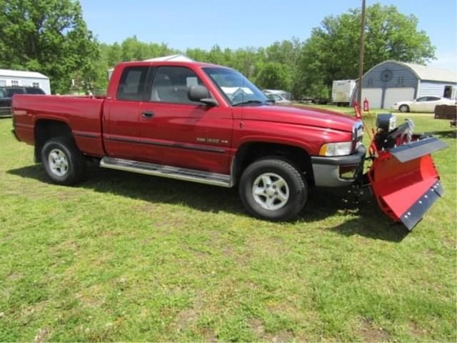 Image of Dodge Ram 1500 equipment image 4