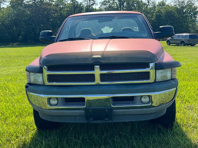 Image of Dodge Ram 2500 equipment image 4