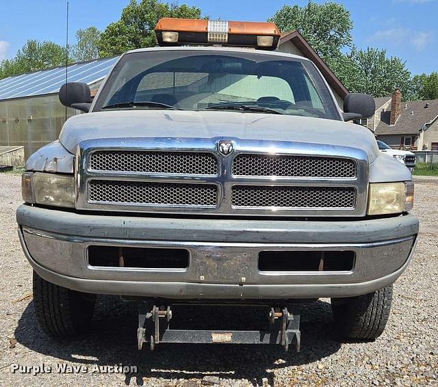 Image of Dodge Ram 2500 equipment image 1