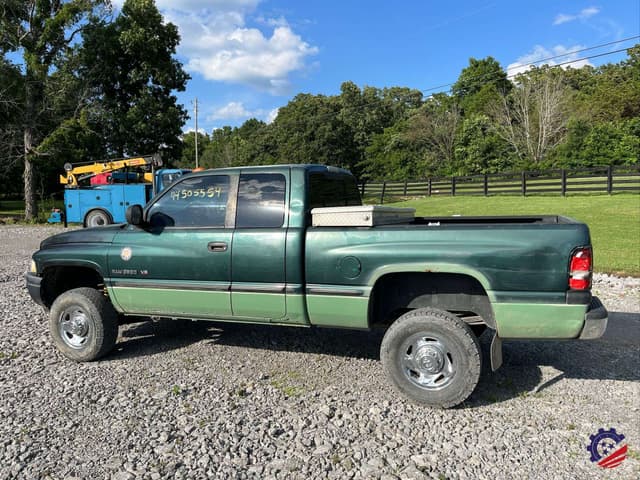 Image of Dodge Ram 2500 equipment image 1