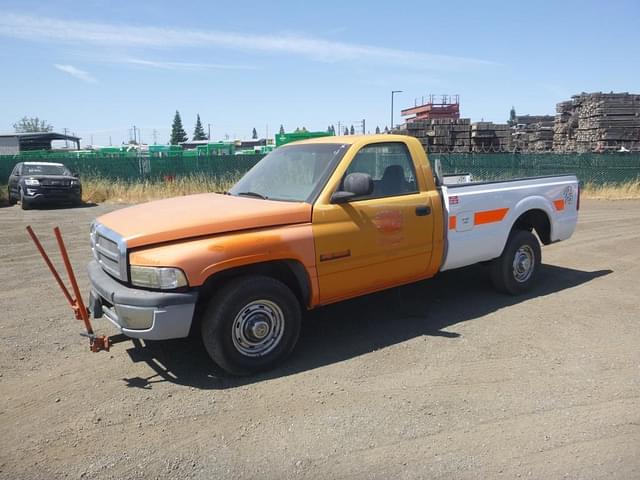 Image of Dodge Ram 2500 equipment image 1