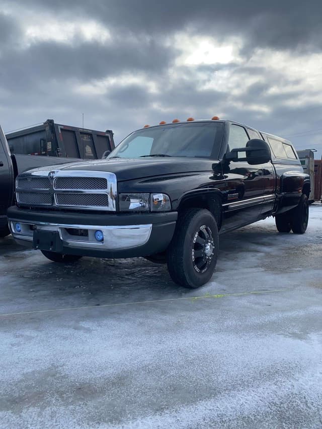 Image of Dodge Ram 3500 equipment image 2