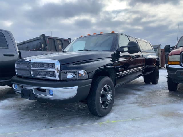 Image of Dodge Ram 3500 equipment image 1