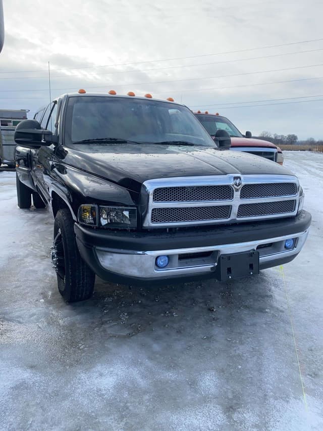 Image of Dodge Ram 3500 equipment image 4