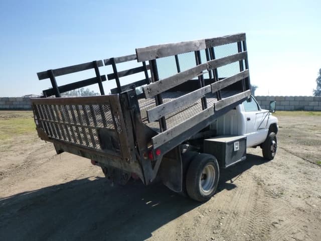 Image of Dodge Ram 3500 equipment image 3