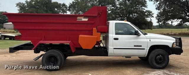 Image of Dodge Ram 3500 equipment image 3
