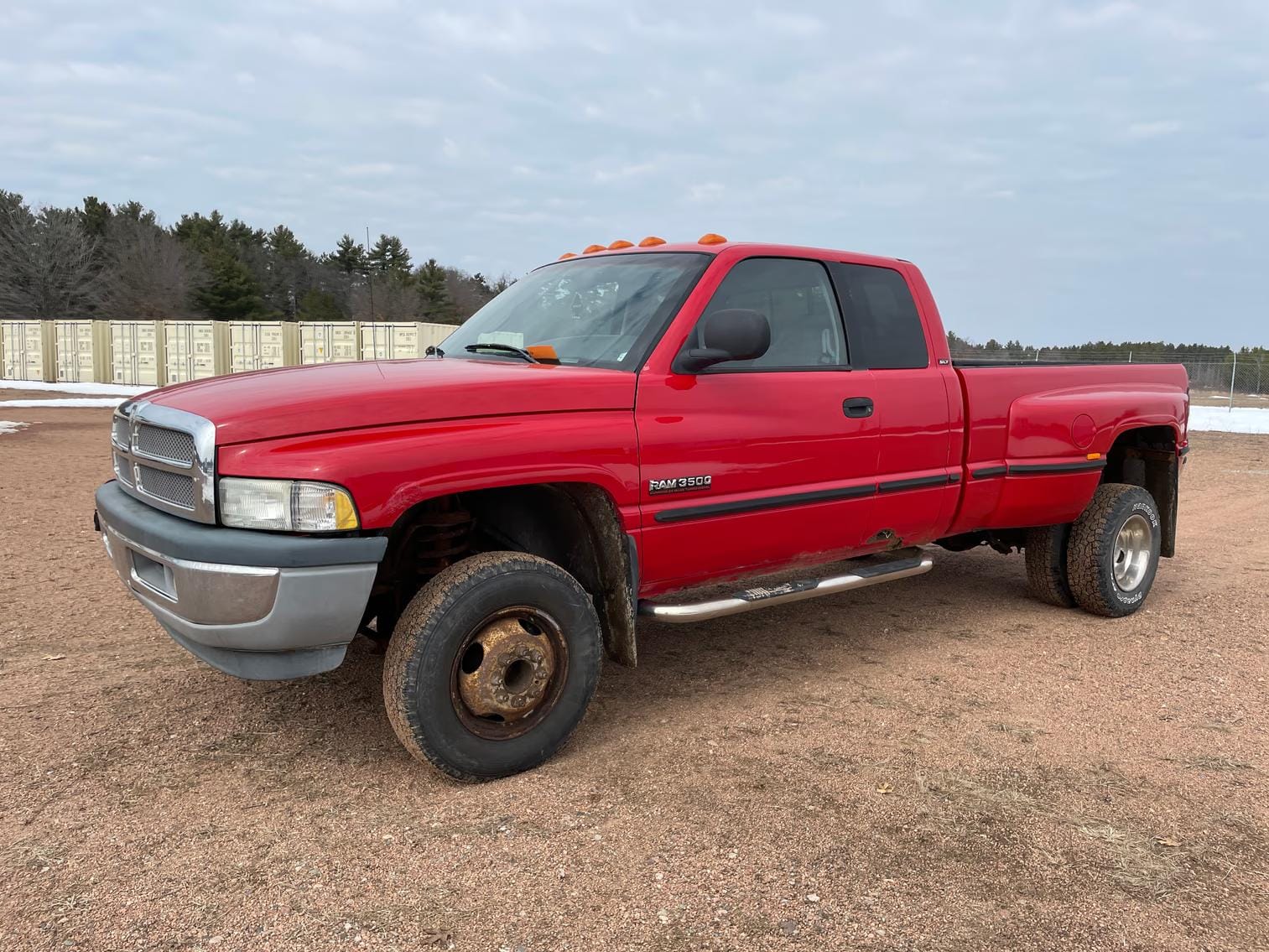 1999 Dodge Ram 3500 Equipment Image0