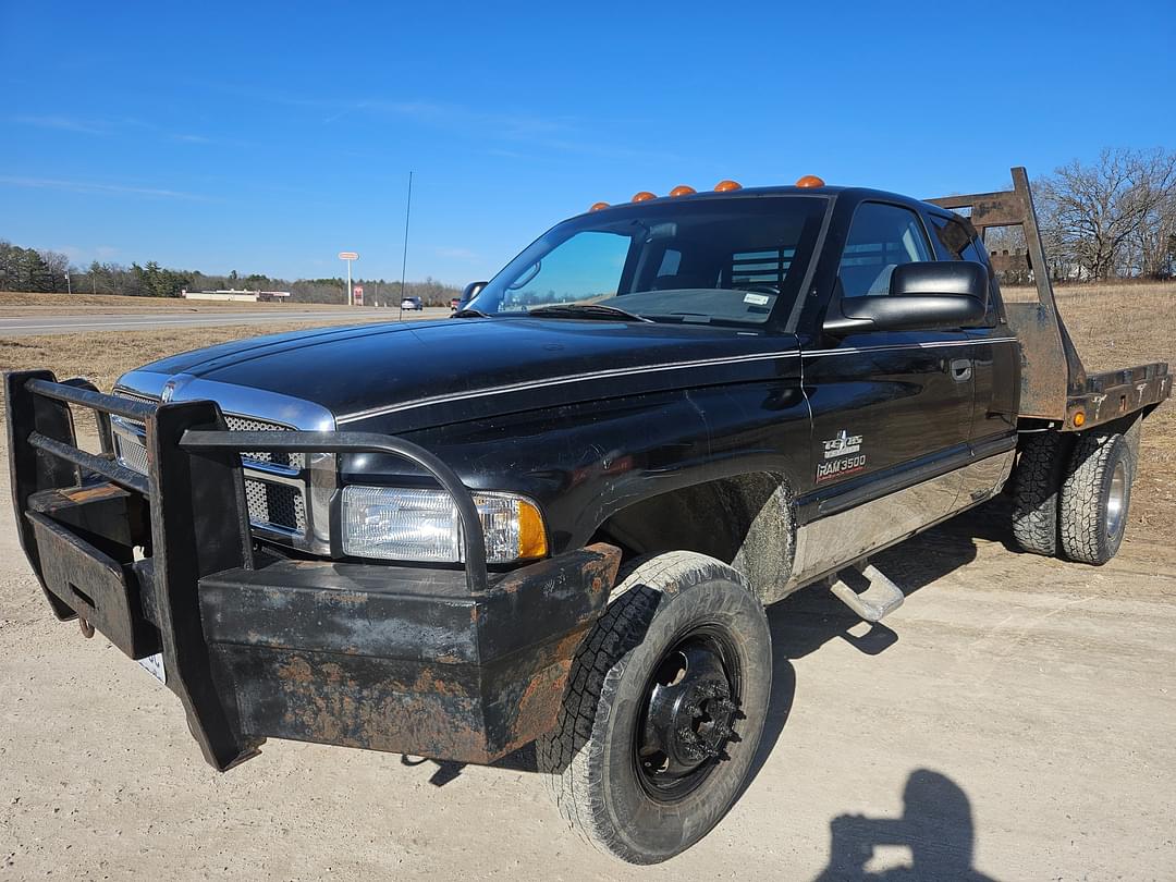 Image of Dodge Ram 3500 Primary image