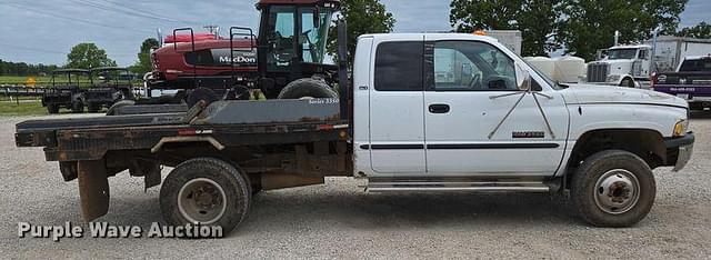 Image of Dodge Ram 3500 equipment image 3