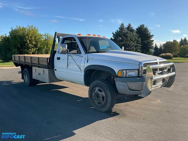 Image of Dodge Ram 3500 equipment image 2