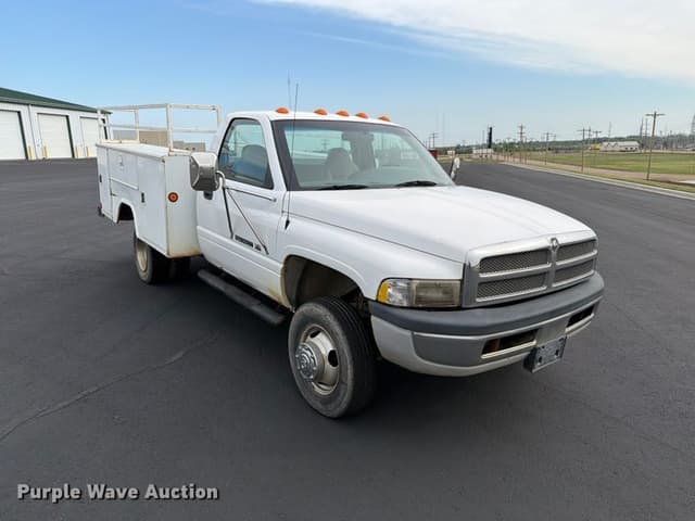 Image of Dodge Ram 3500 equipment image 2