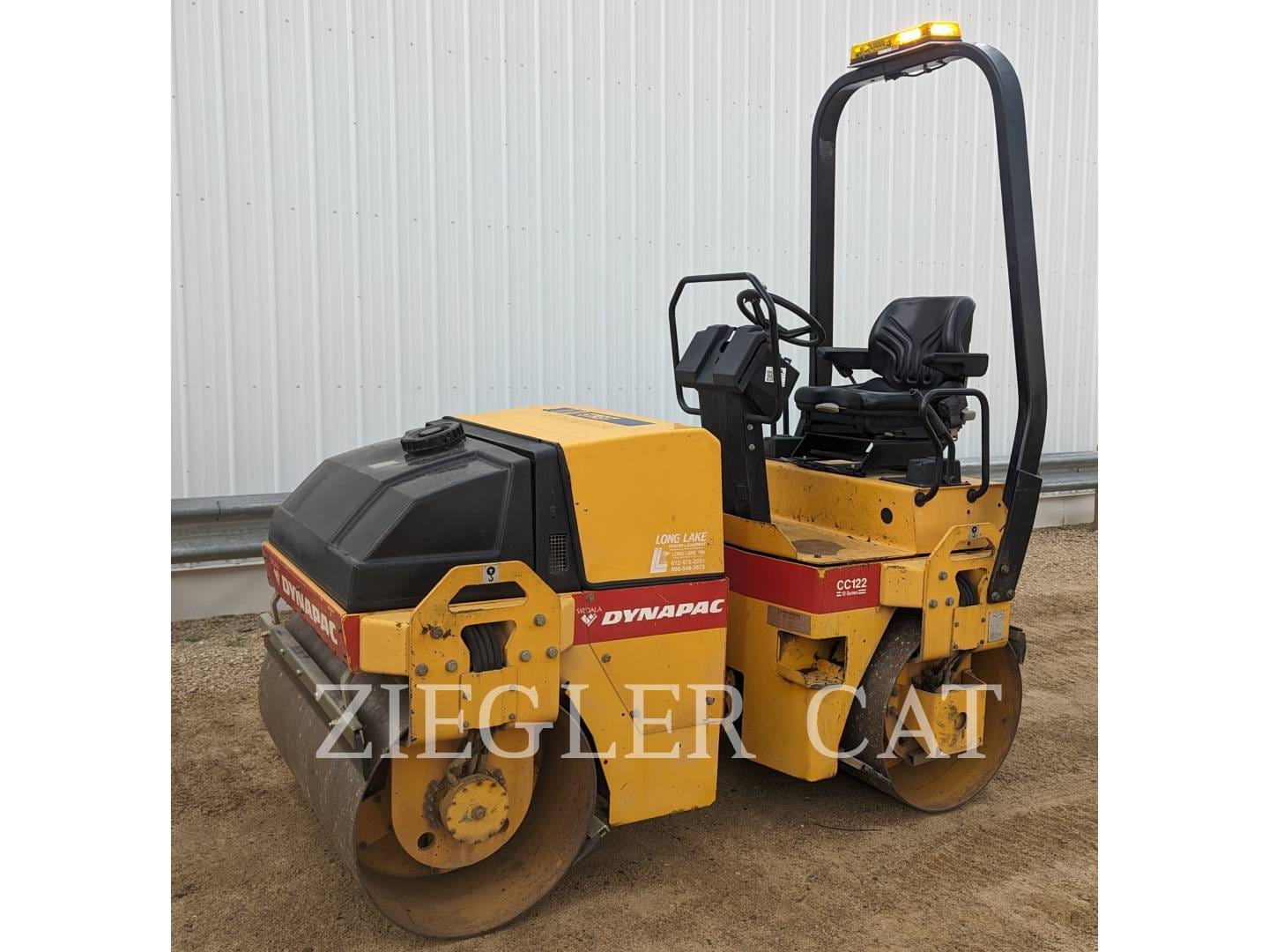Main image DYNAPAC CC122