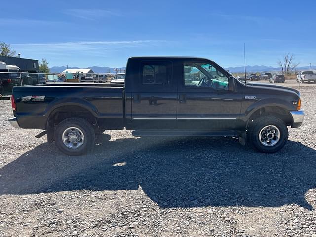 Image of Ford F-250 equipment image 1