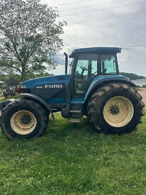 Image of New Holland 8670 equipment image 3