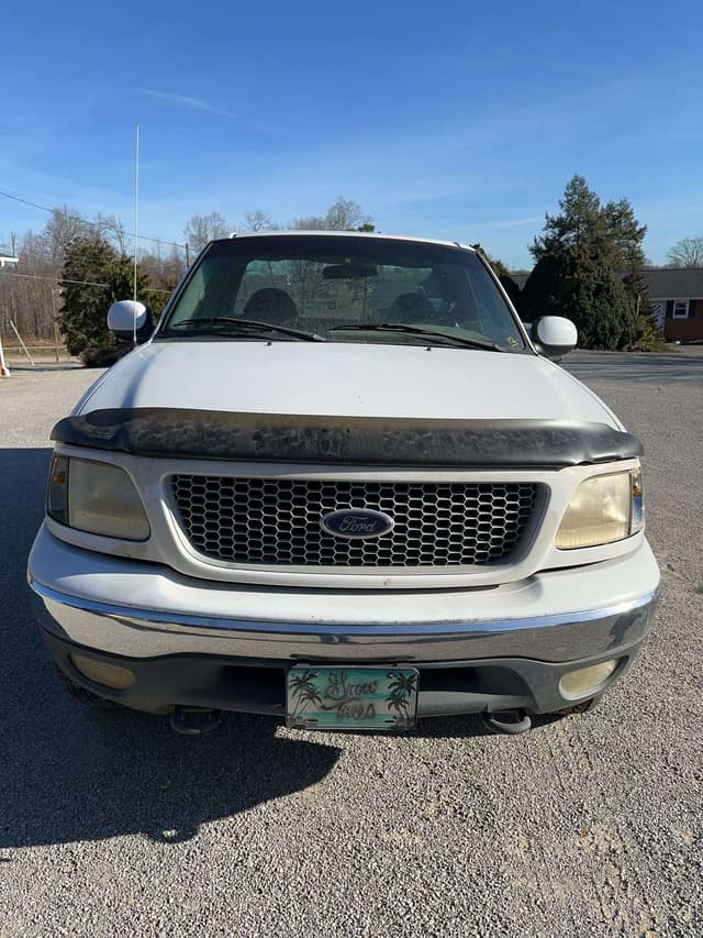 Image of Ford F-150 equipment image 1