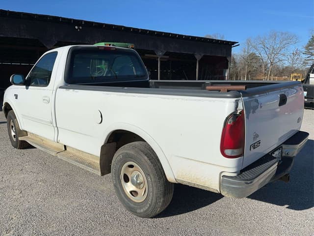 Image of Ford F-150 equipment image 4