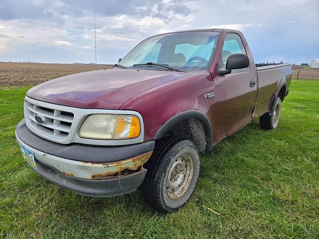 Image of Ford F-150 equipment image 2