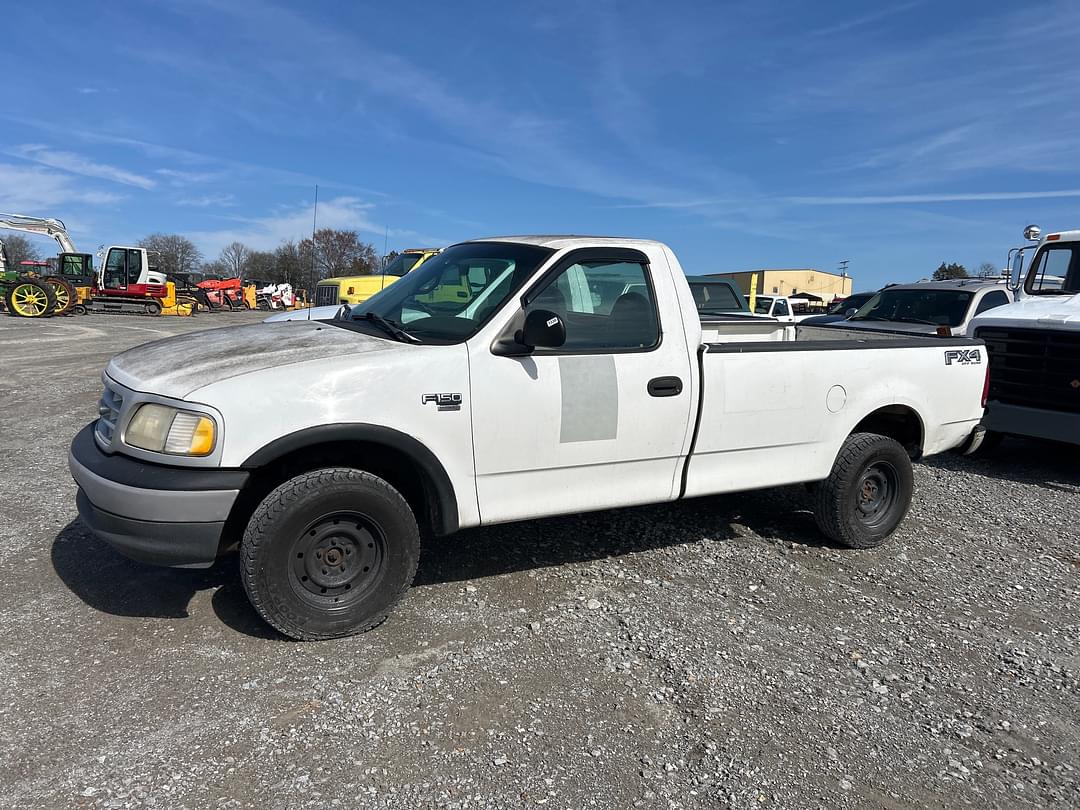 Image of Ford F-150 Primary image