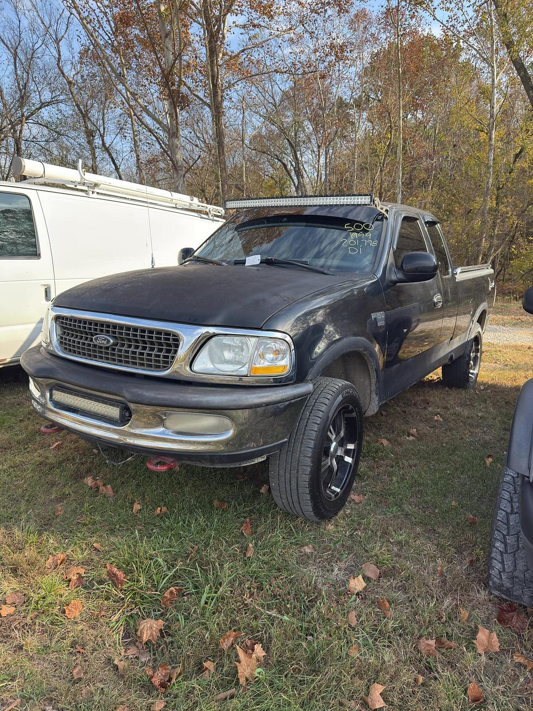 Image of Ford F-150 Primary image