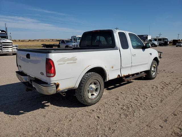 Image of Ford F-150 equipment image 2