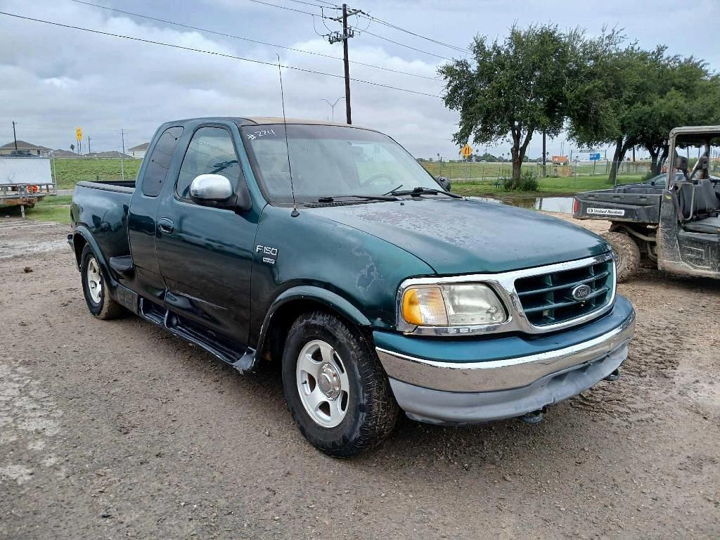 Image of Ford F-150 Primary image