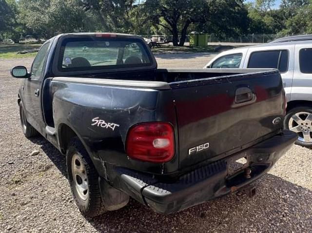 Image of Ford F-150 equipment image 3