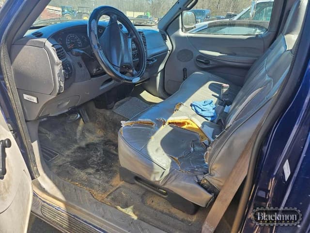 Image of Ford F-150 equipment image 3