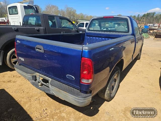 Image of Ford F-150 equipment image 1