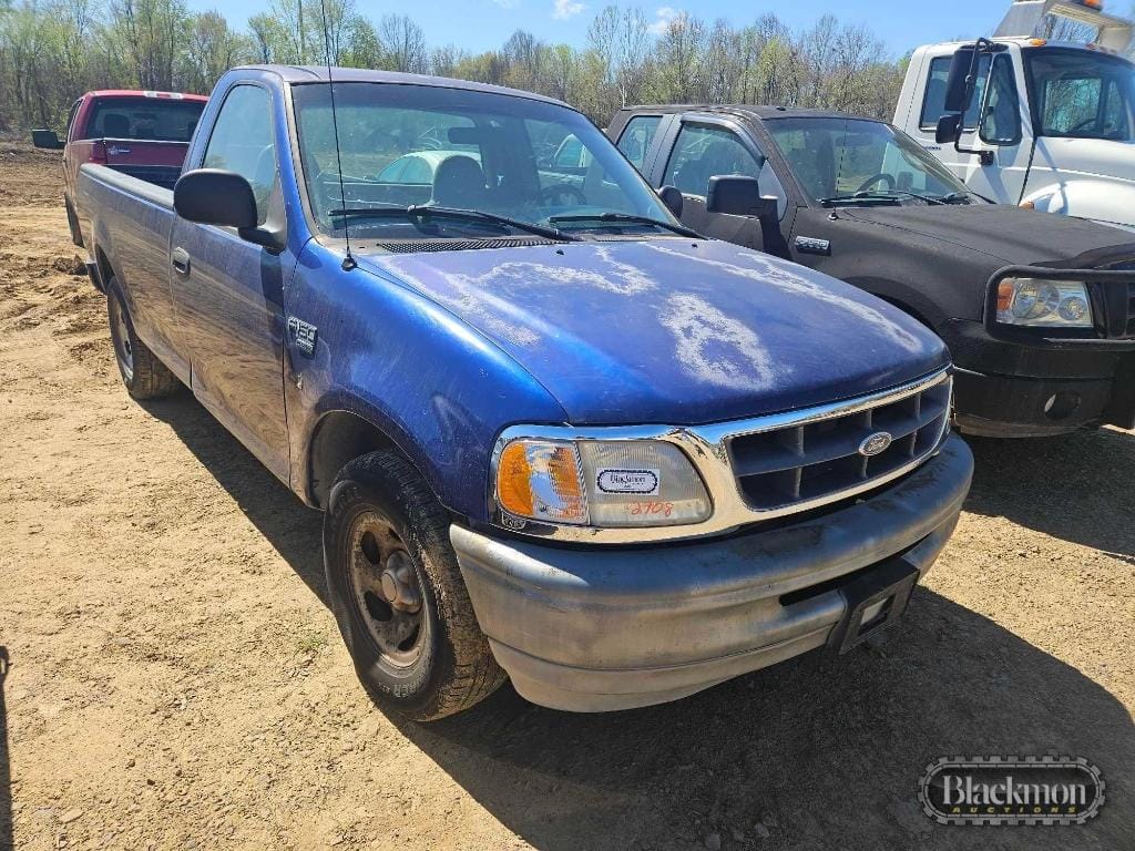 1999 Ford F-150 Equipment Image0