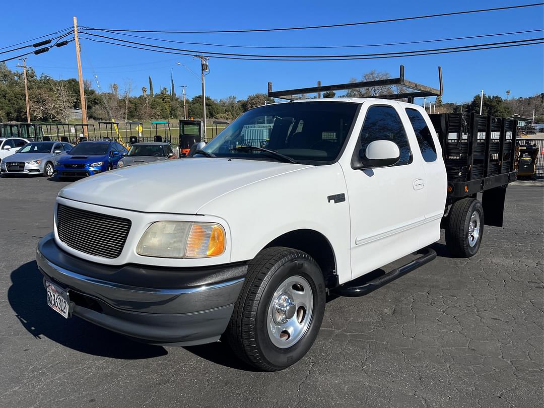 Image of Ford F-150 Primary image