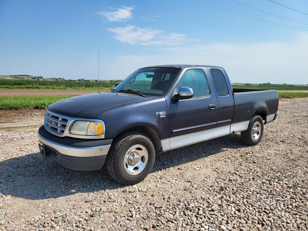 Image of Ford F-150 Primary image