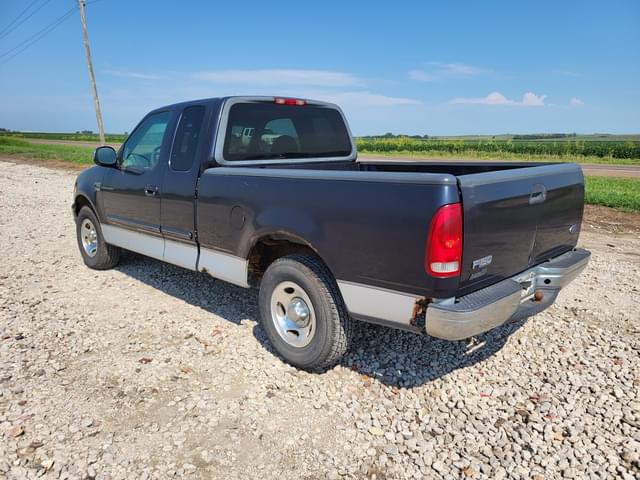 Image of Ford F-150 equipment image 3