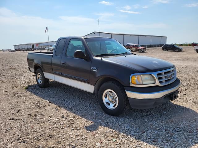 Image of Ford F-150 equipment image 1