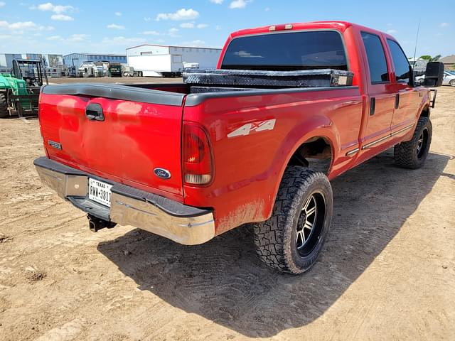 Image of Ford F-250 equipment image 2