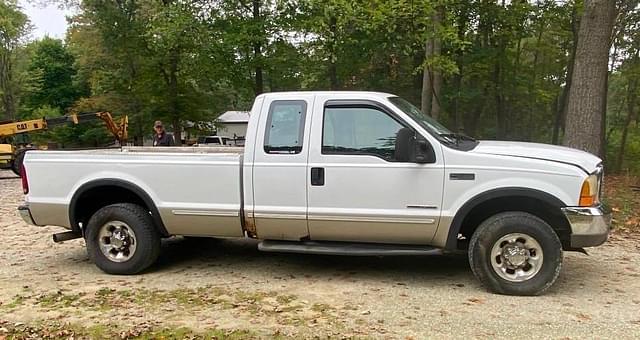 Image of Ford F-250 equipment image 2