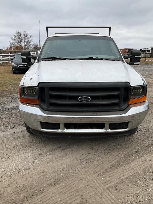 Image of Ford F-250 equipment image 4