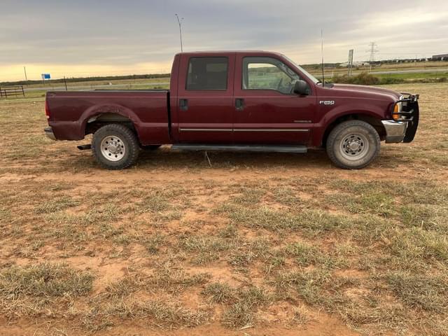 Image of Ford F-250 equipment image 2
