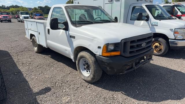 Image of Ford F-250 equipment image 2